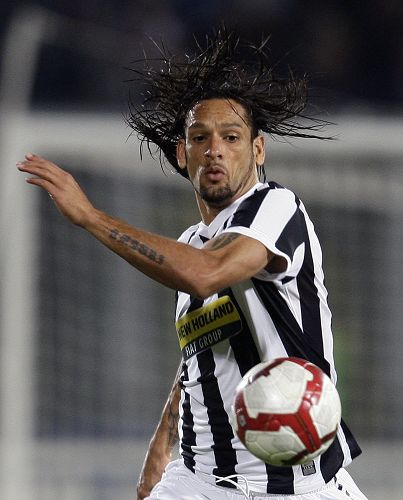 救火队员，阿莱恩被曼城召回后立即首发迎来一线队首秀